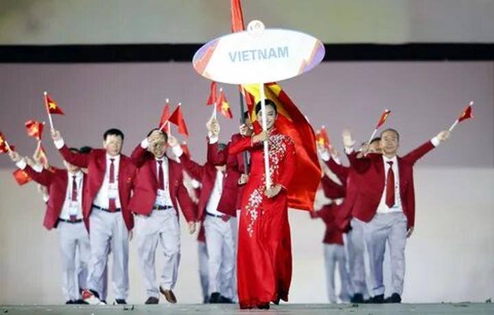 Tận dụng 