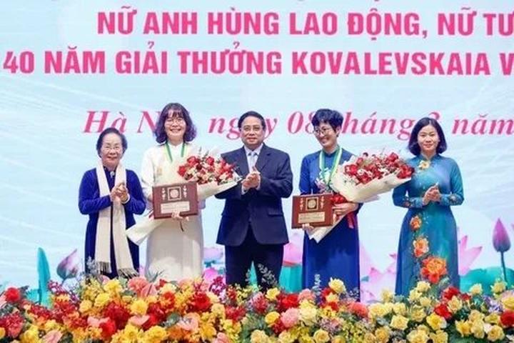 Hotspot Matrix và Ai bảo mặc váy đen mùa hè là nóng nực? Những bí quyết sau sẽ khiến bạn
